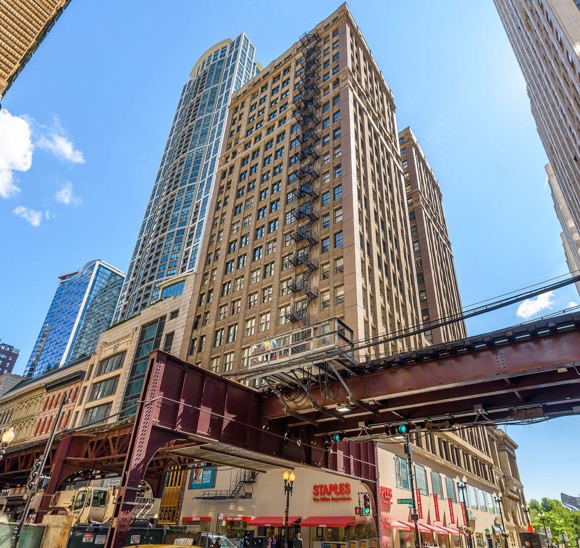 50 E Washington Street — Chicago, IL 60602