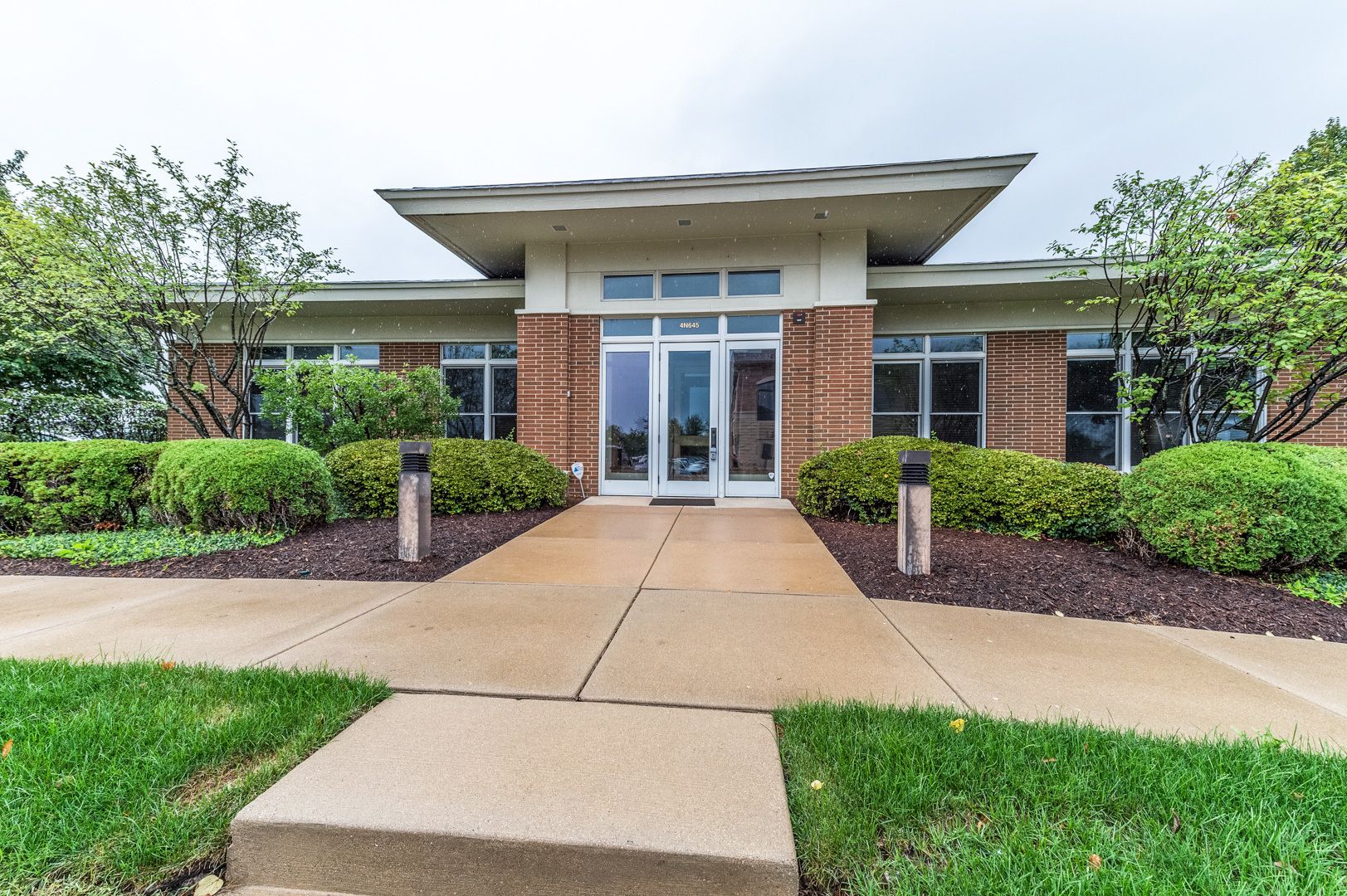 4N645 School Road — St. Charles, IL 60175