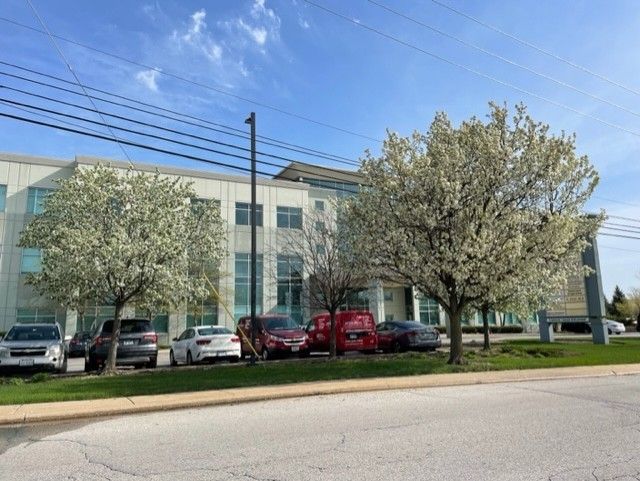 3330 W 177th Street #2E — Hazel Crest, IL 60429
