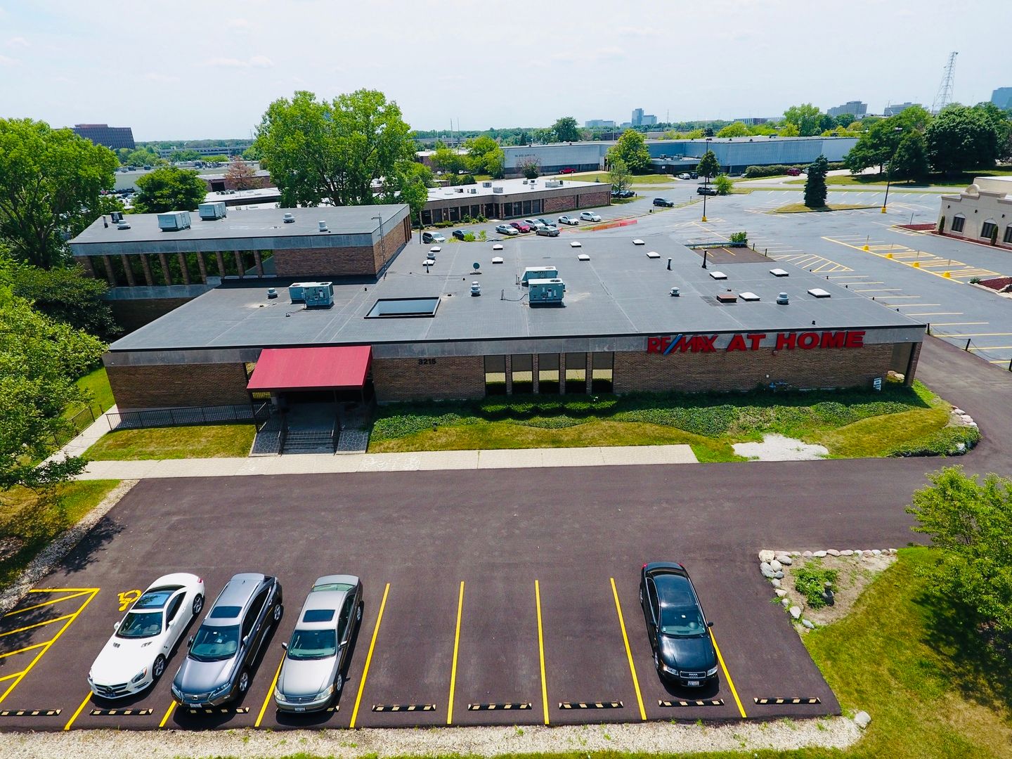 3215 Algonquin Road #A12 — Rolling Meadows, IL 60008