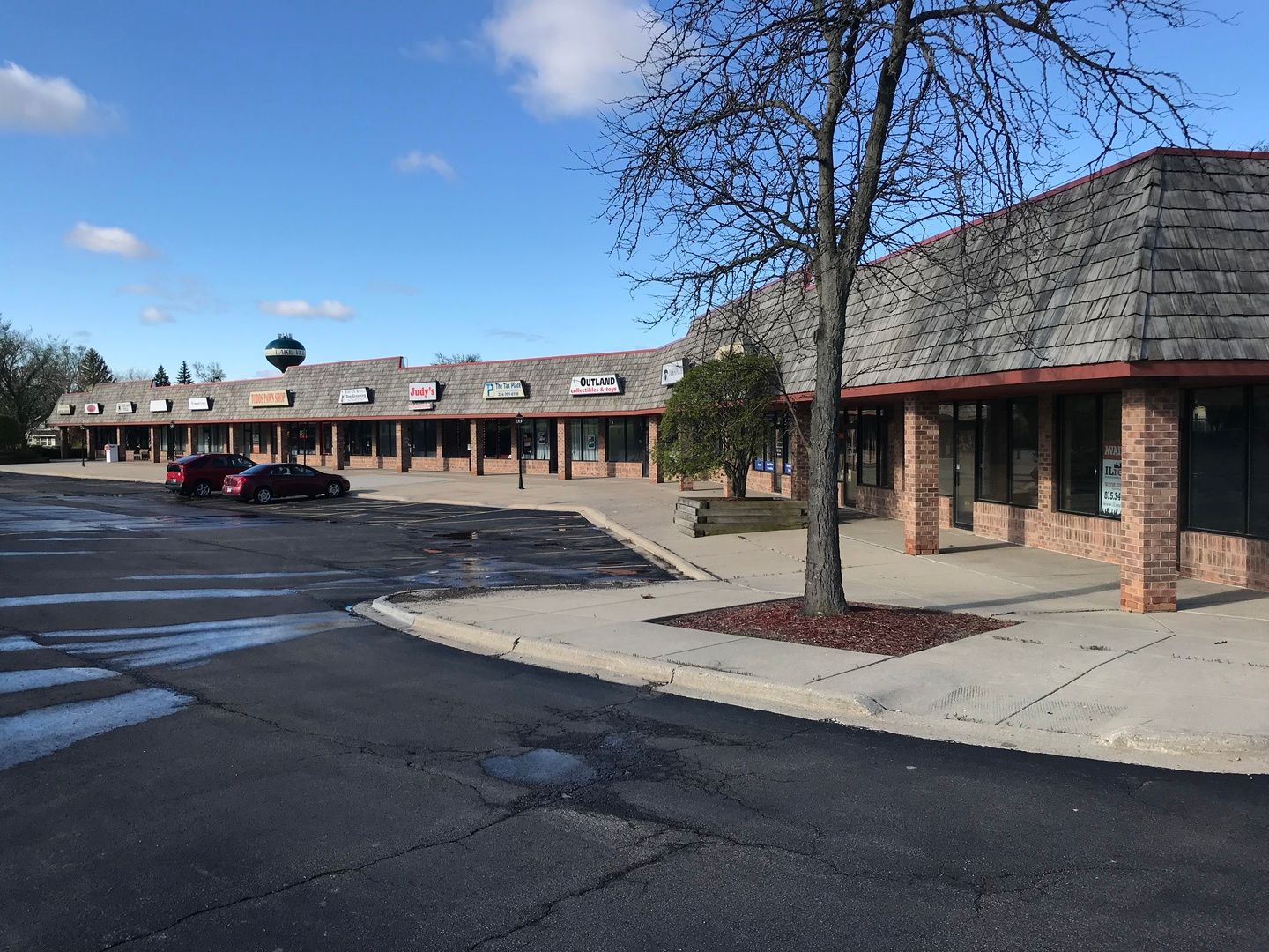 300 N Milwaukee Avenue #C — Lake Villa, IL 60046