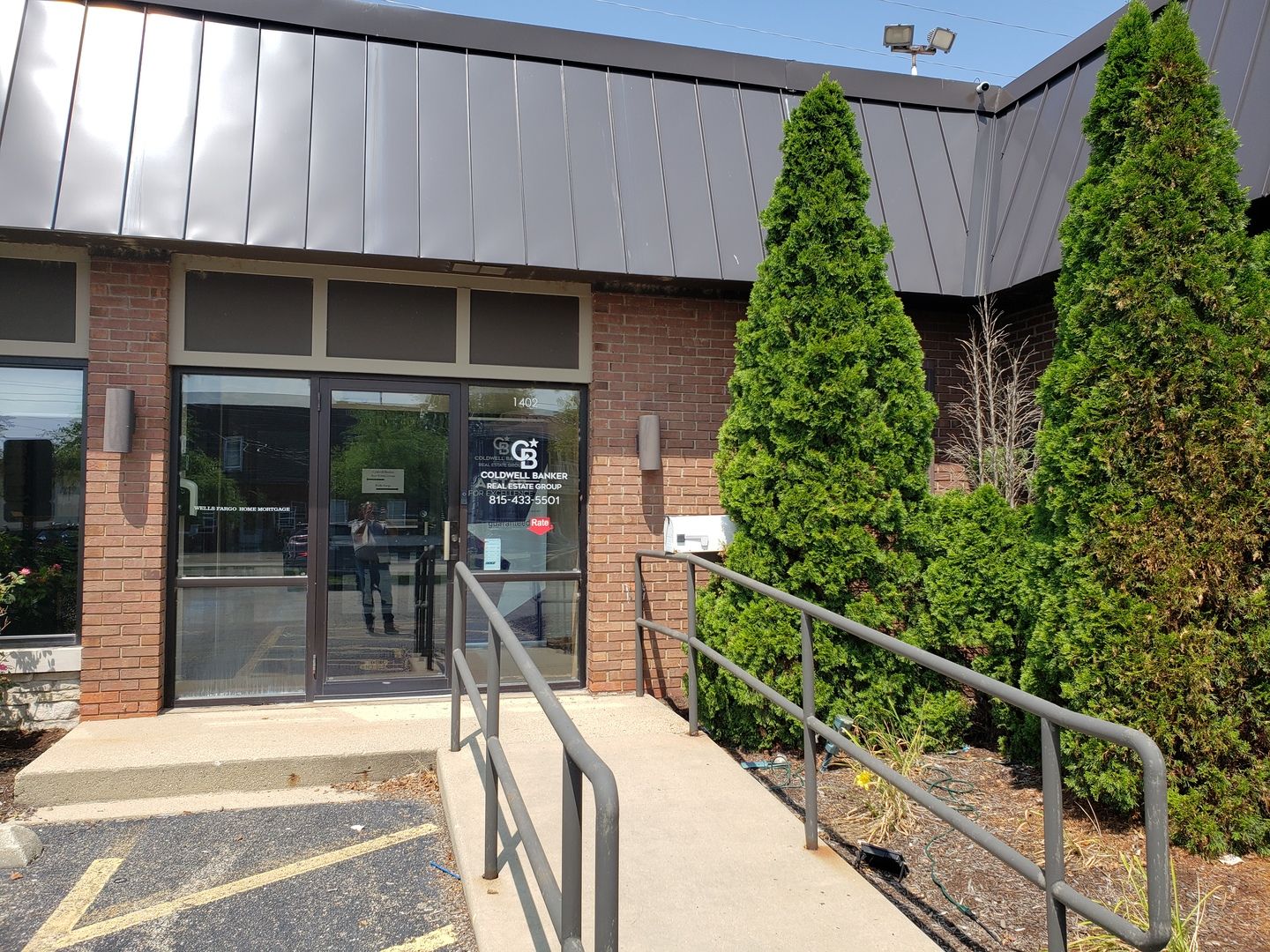 1400 Columbus Street #C — Ottawa, IL 61350