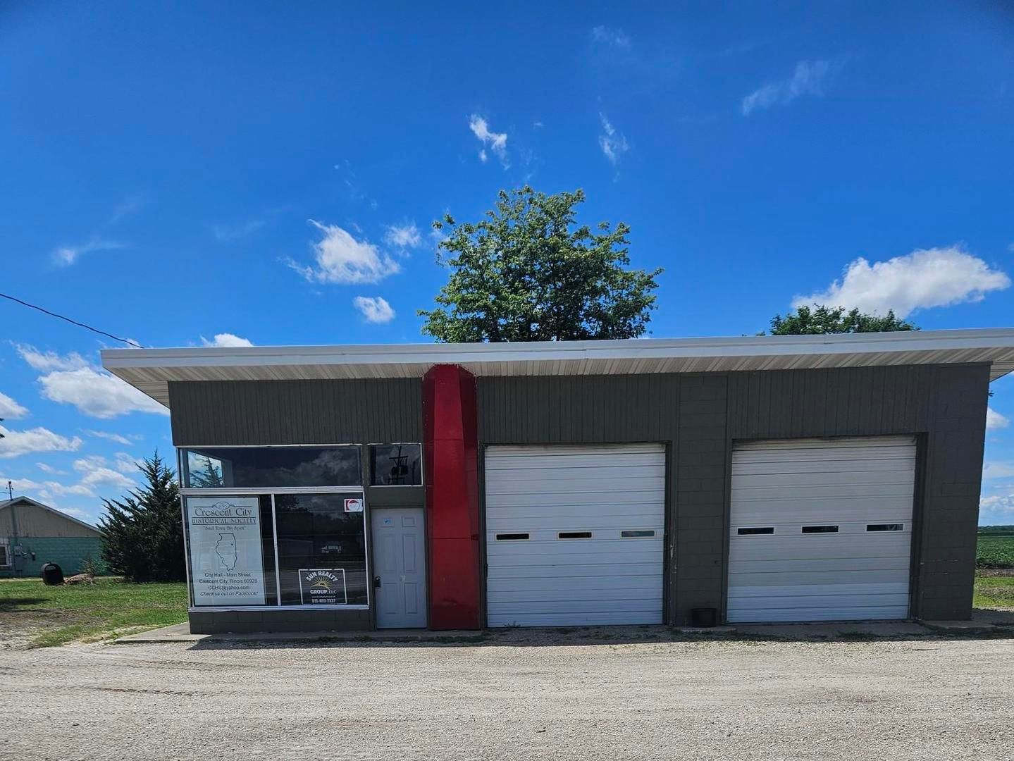 101 S Route 49 — Crescent City, IL 60928