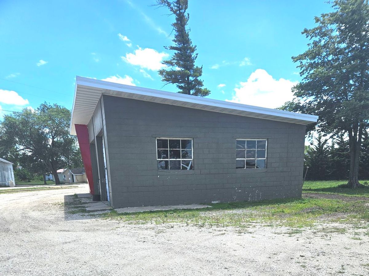 101 S Route 49, Crescent City, IL 60928