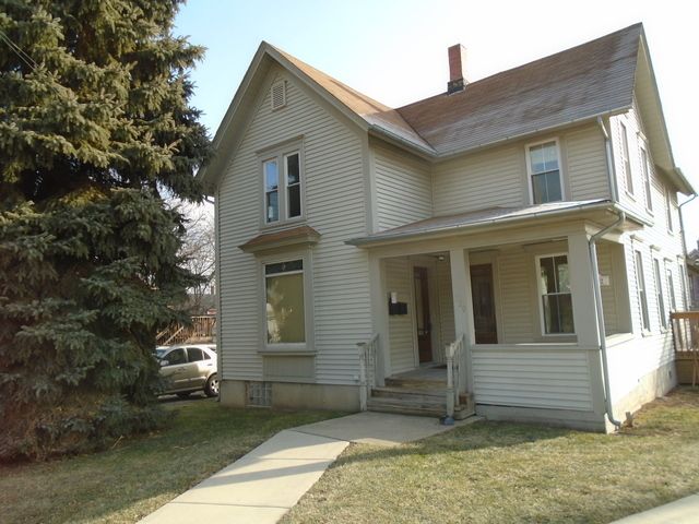 329 Jefferson Street #2 — Algonquin, IL 60102