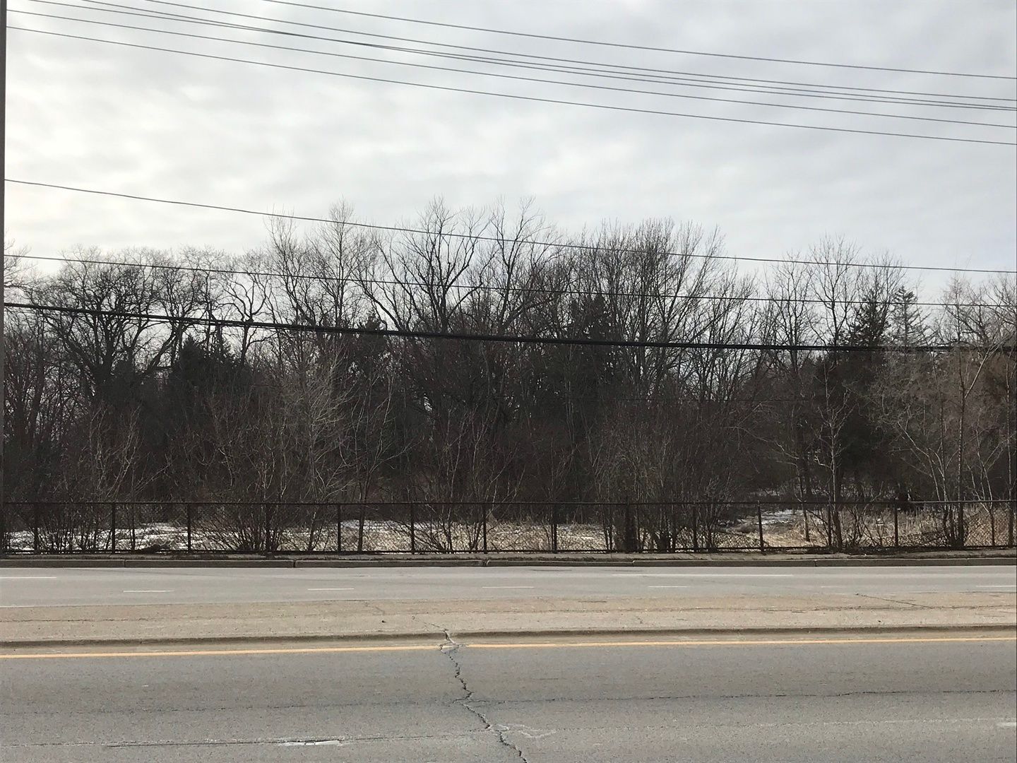 8240 Lemont Road — Woodridge, IL 60517