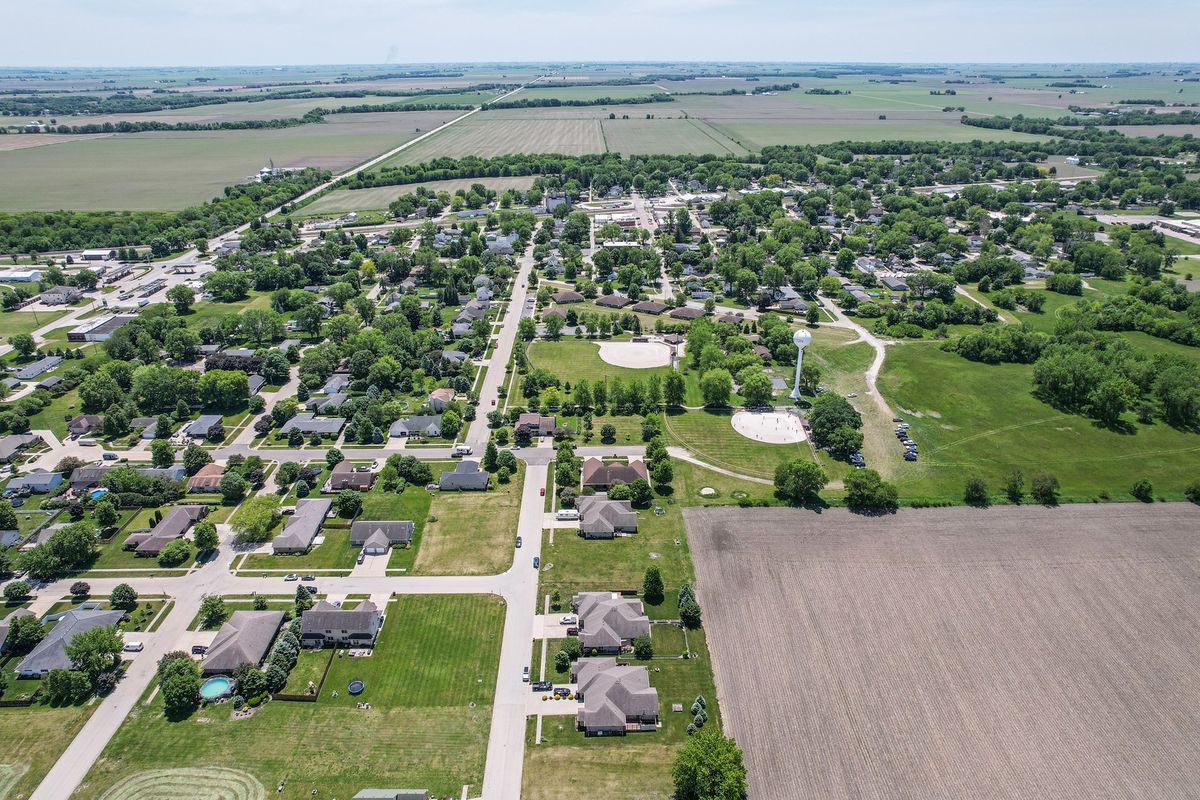 900/902 Center Street, Mazon, IL 60444