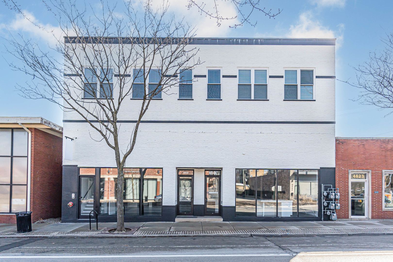 4819 Main Street #203 — Skokie, IL 60077