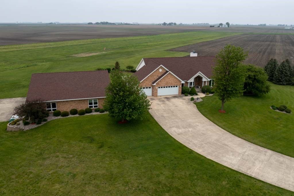 3 Carlock Drive — Danforth, IL 60930