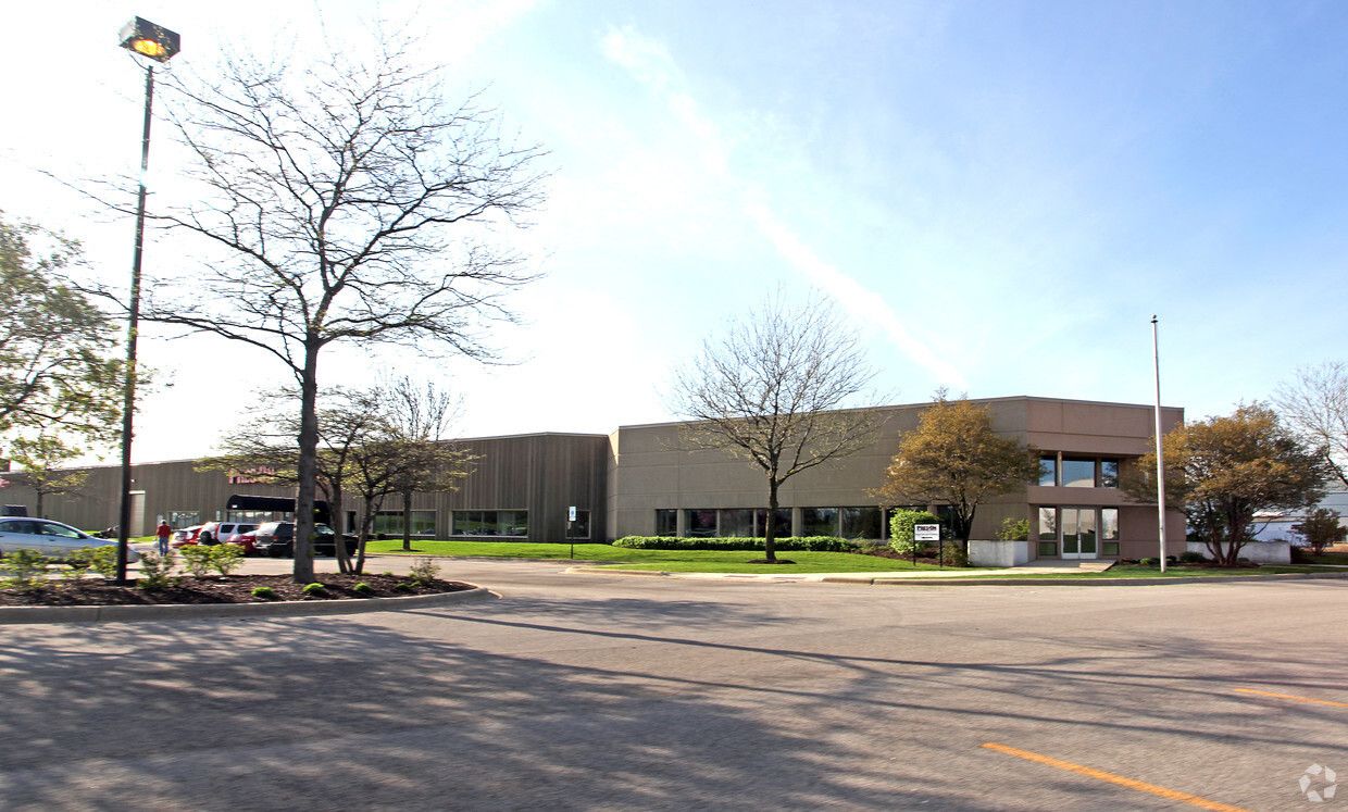 2600 E 107th Street — Bolingbrook, IL 60440