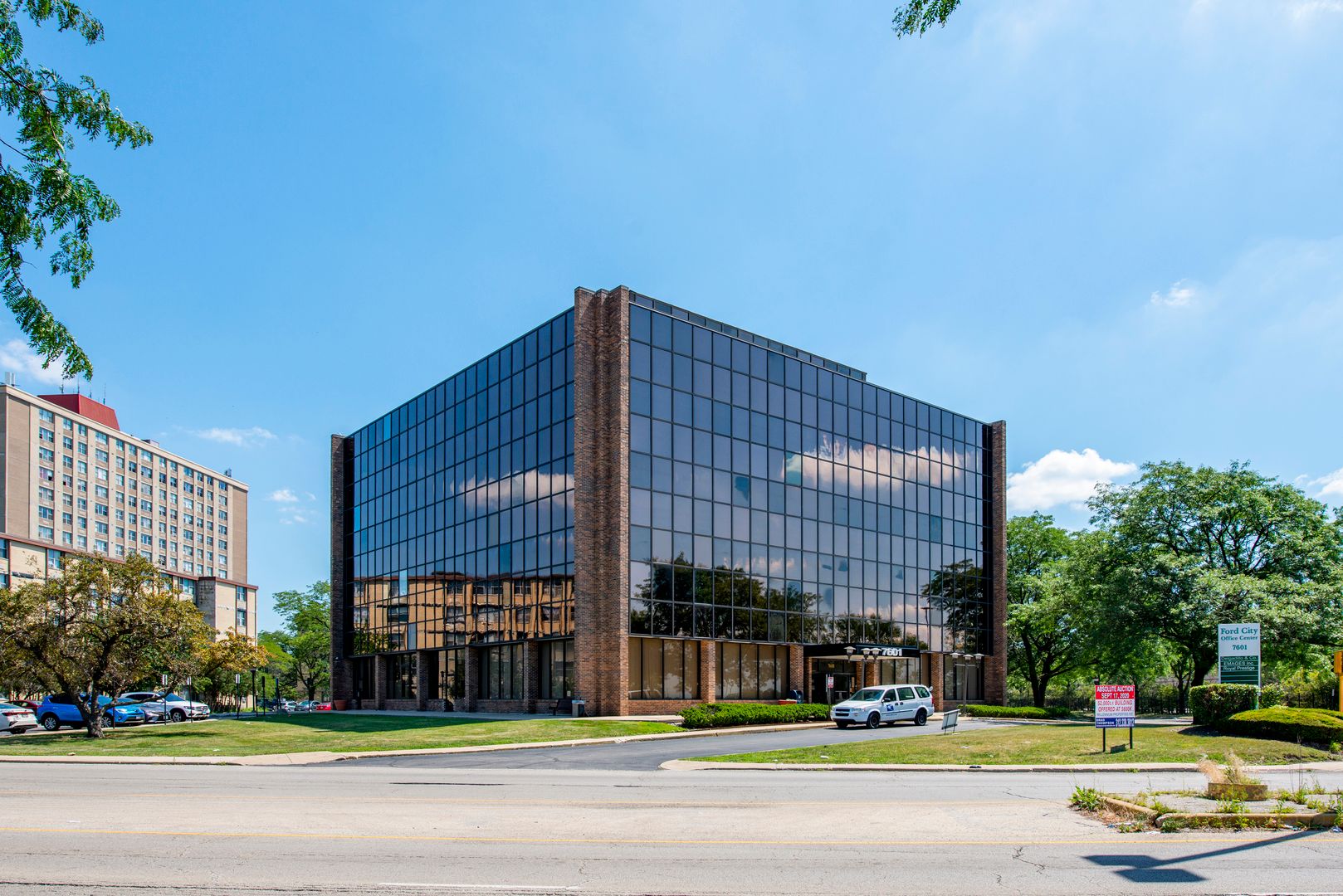 7601 S Kostner Avenue #510 — Chicago, IL 60652