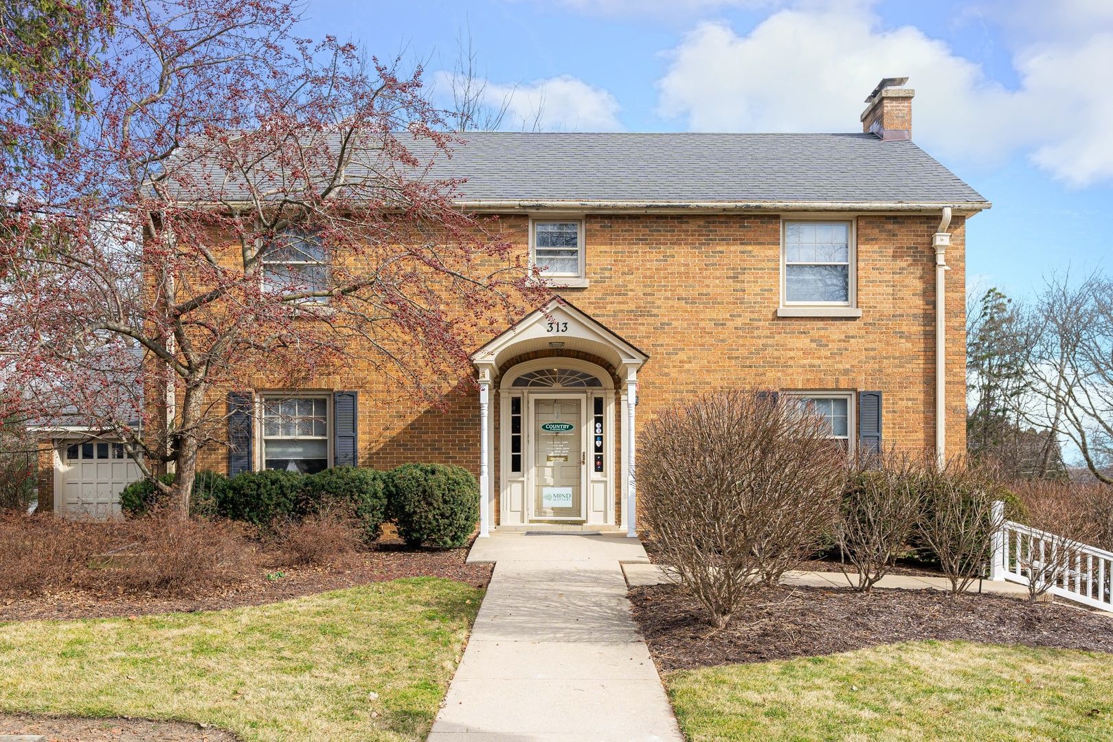 313 N Main Street — Elburn, IL 60119