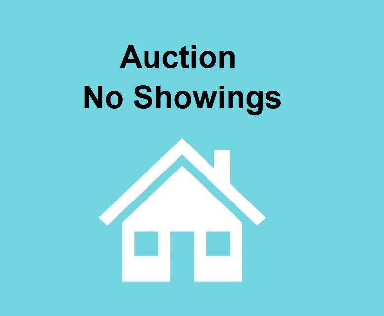 7420 S Bennett Avenue — Chicago, IL 60649
