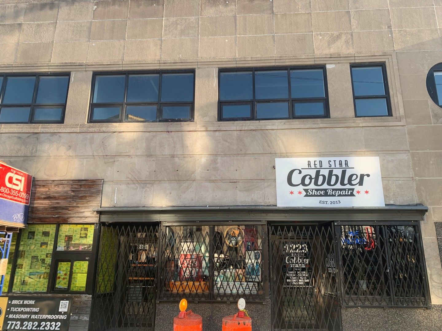 1223 N Milwaukee Avenue — Chicago, IL 60642