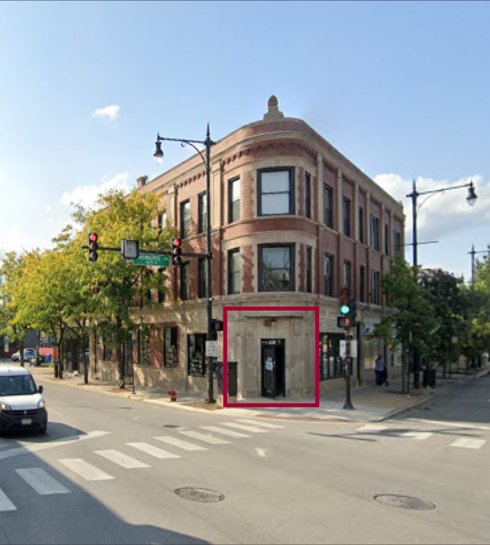4400 N Milwaukee Avenue — Chicago, IL 60630