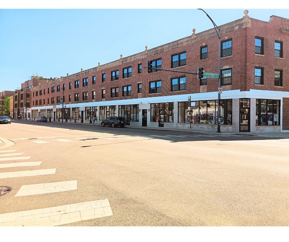 5036 N Lincoln Avenue — Chicago, IL 60625