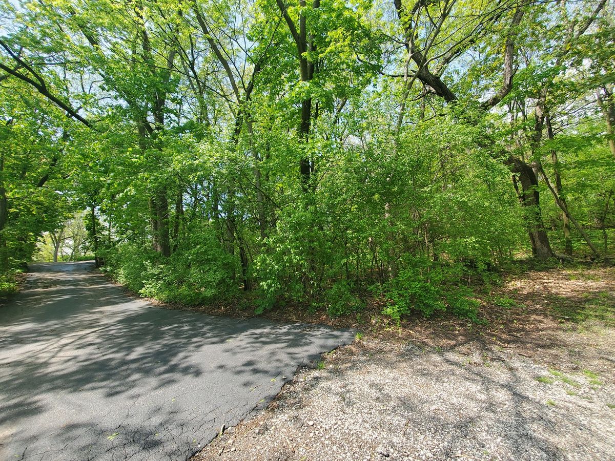 27726 Hill Drive, Spring Grove, IL 60081