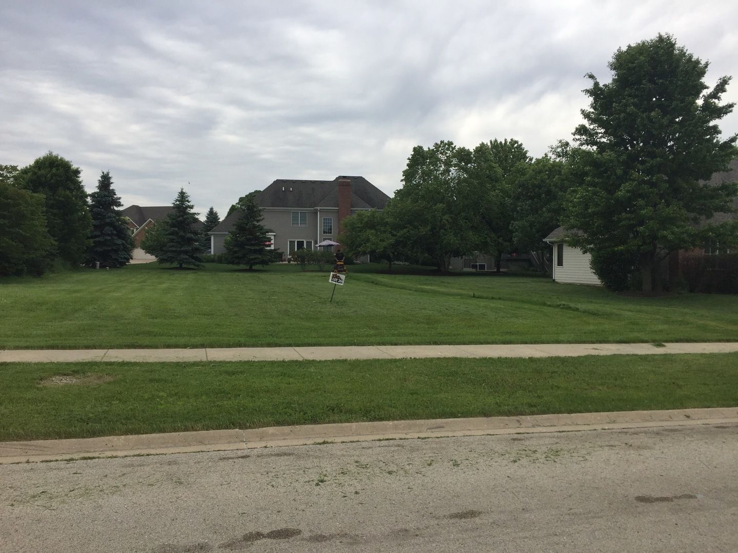 706 Brighton Drive — Sugar Grove, IL 60554