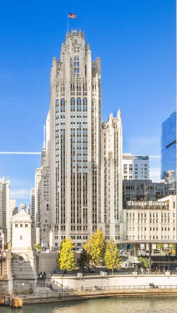 435 N Michigan Avenue #1703 — Chicago, IL 60611