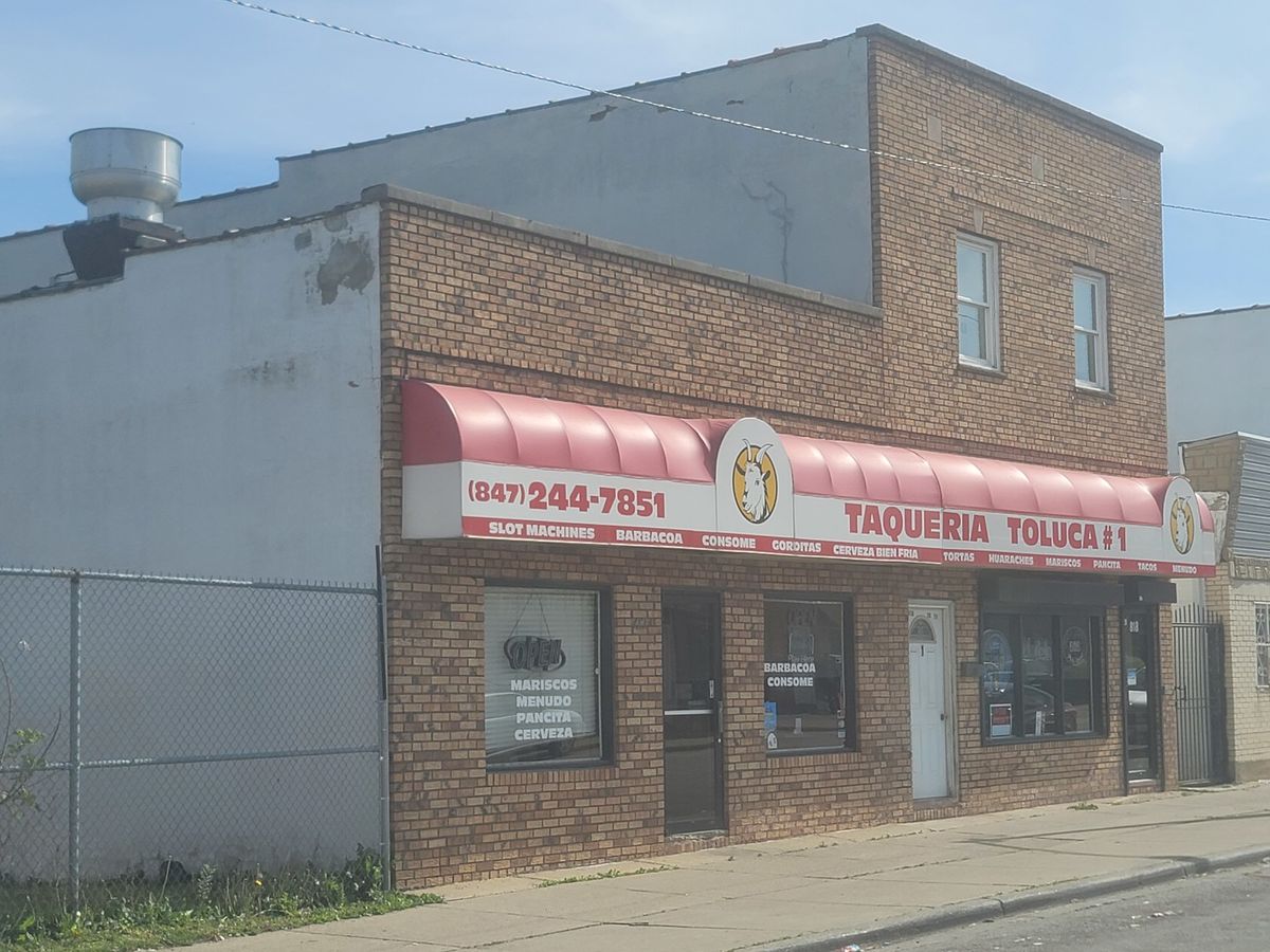 818 10th Street, Waukegan, IL 60085