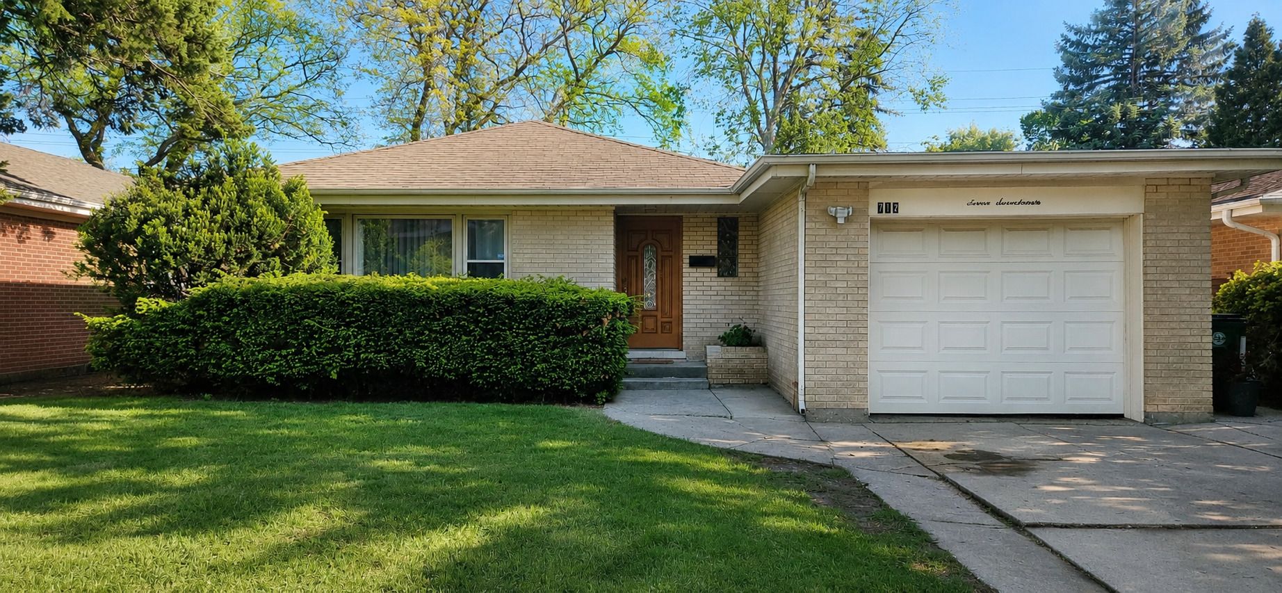 717 Oakton Street — Park Ridge, IL 60068