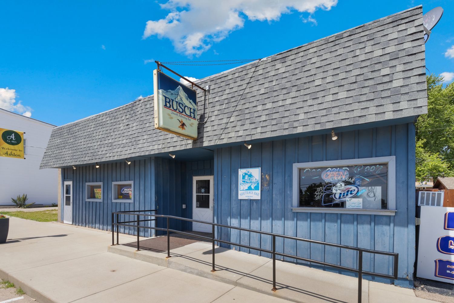 912 Main Street — Ashton, IL 61006