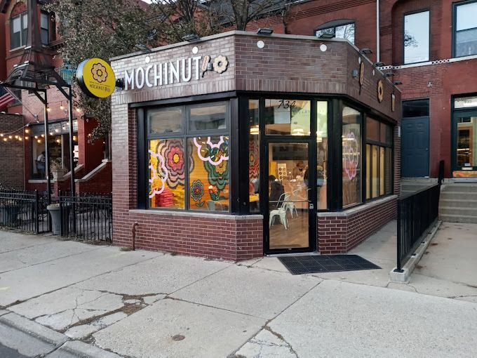 734 Fullerton Avenue, Chicago, IL 60614