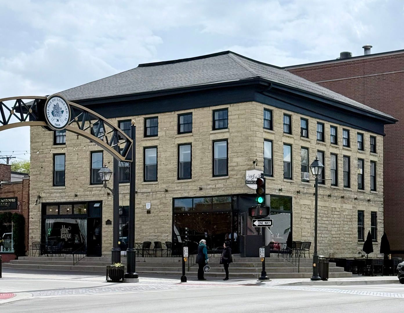 2 S Park Avenue — Lombard, IL 60148