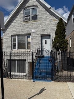 2658 W 24th Place — Chicago, IL 60608