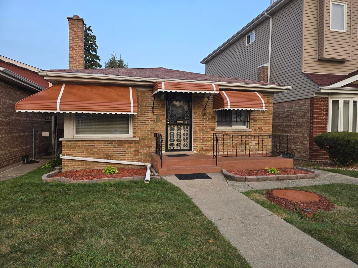 8441 S King Drive — Chicago, IL 60619
