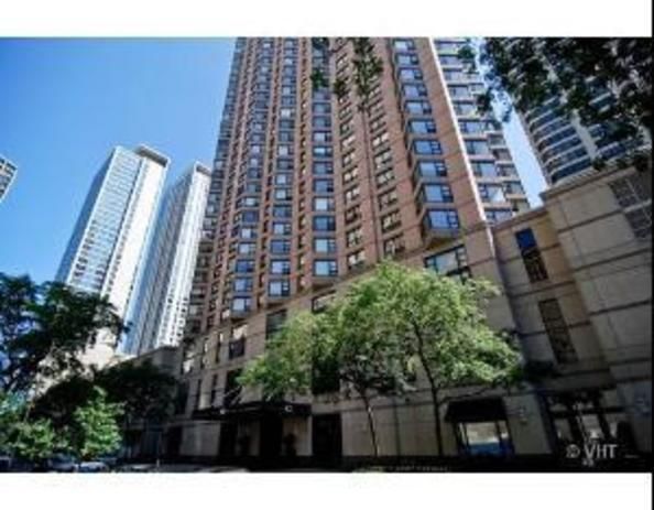 401 E Ontario Street #3206 — Chicago, IL 60611