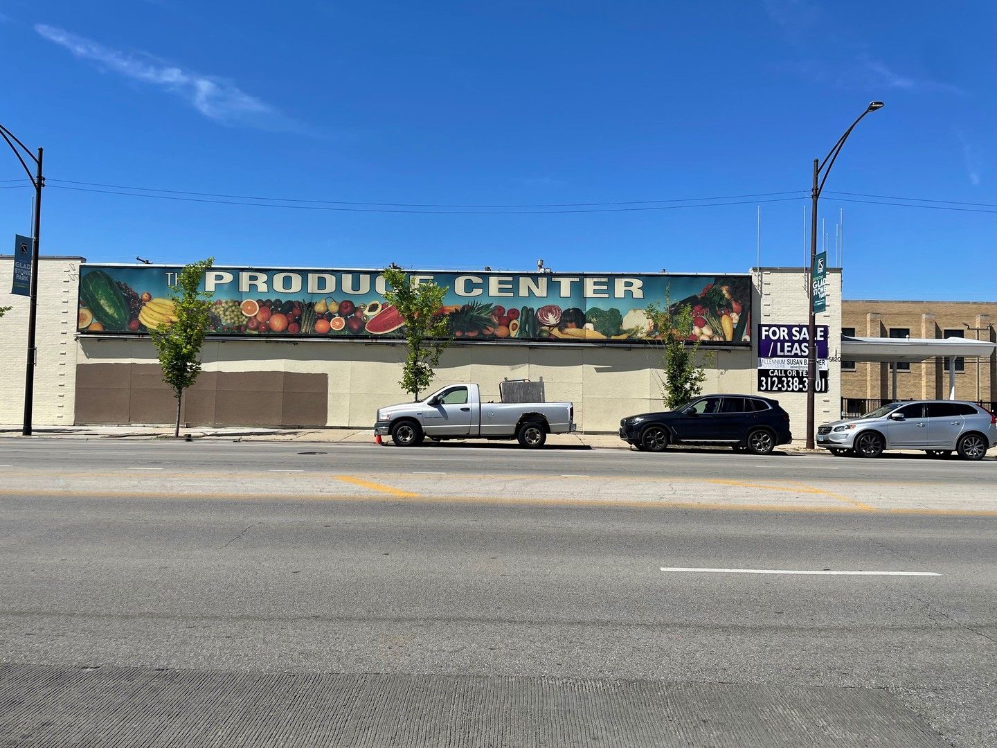 5820 N Milwaukee Avenue — Chicago, IL 60646