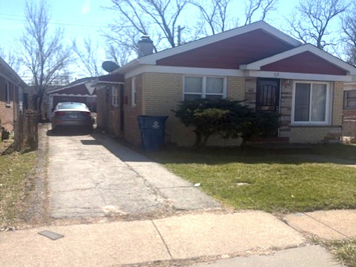 715 E 155th Court, Phoenix, IL 60426