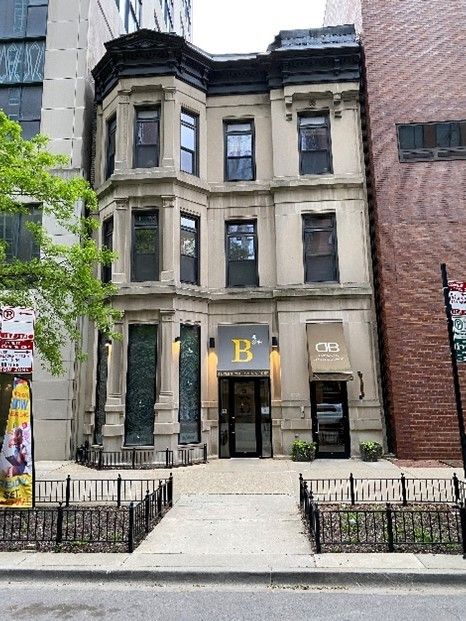 15 E Pearson Street — Chicago, IL 60611