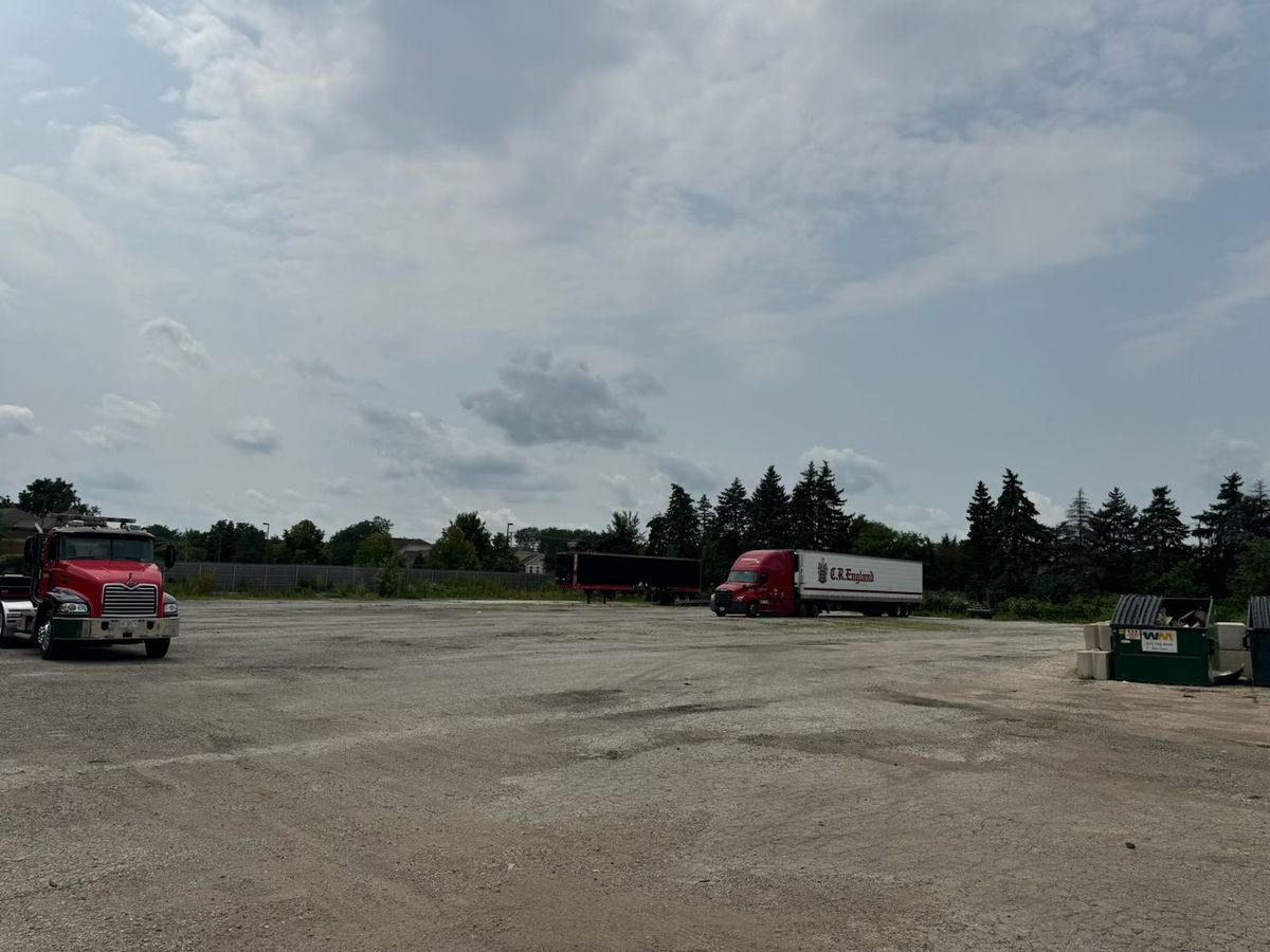 909 Milwaukee Avenue, Vernon Hills, IL 60061