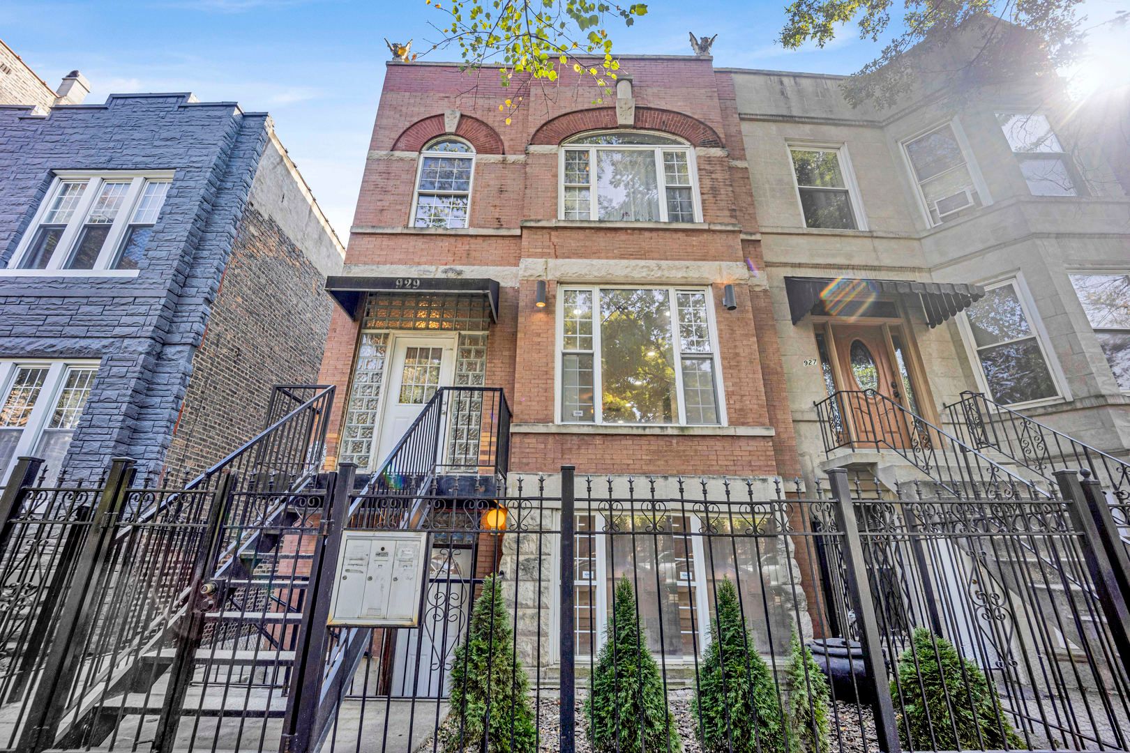 929 N Fairfield Avenue — Chicago, IL 60622
