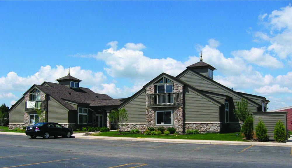 4470 Westbrook Drive #1E — Aurora, IL 60504