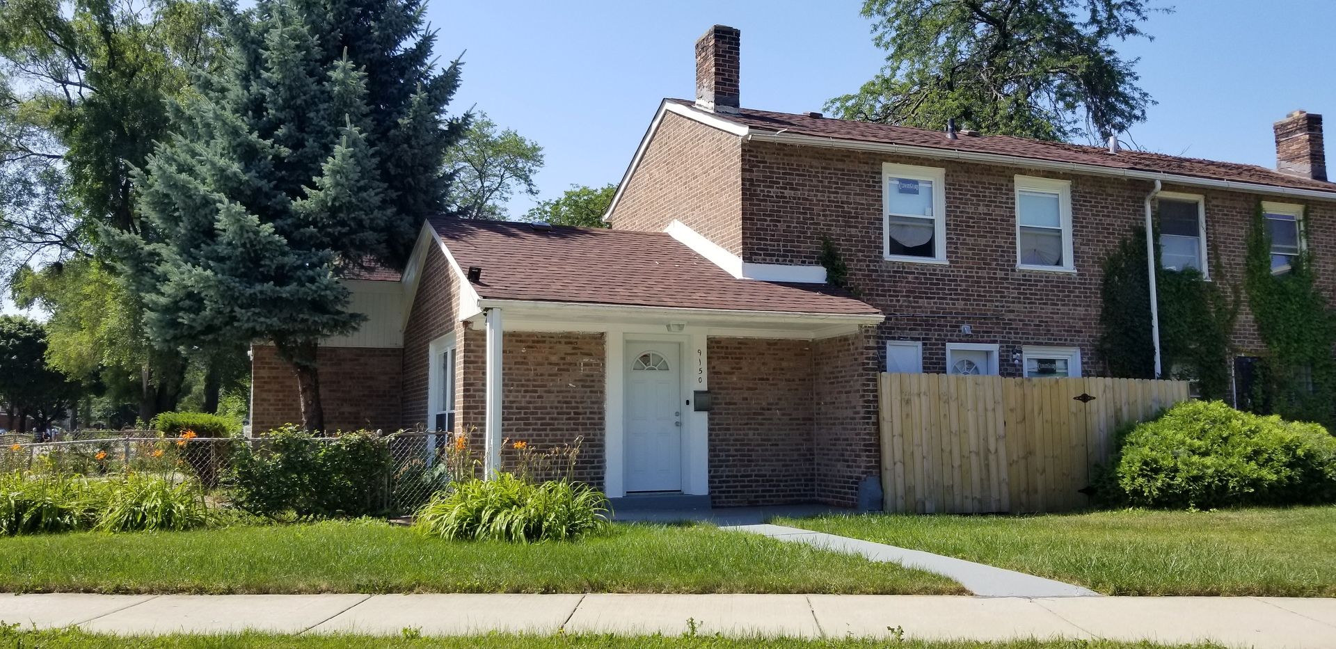 9150 S Burnside Avenue — Chicago, IL 60619