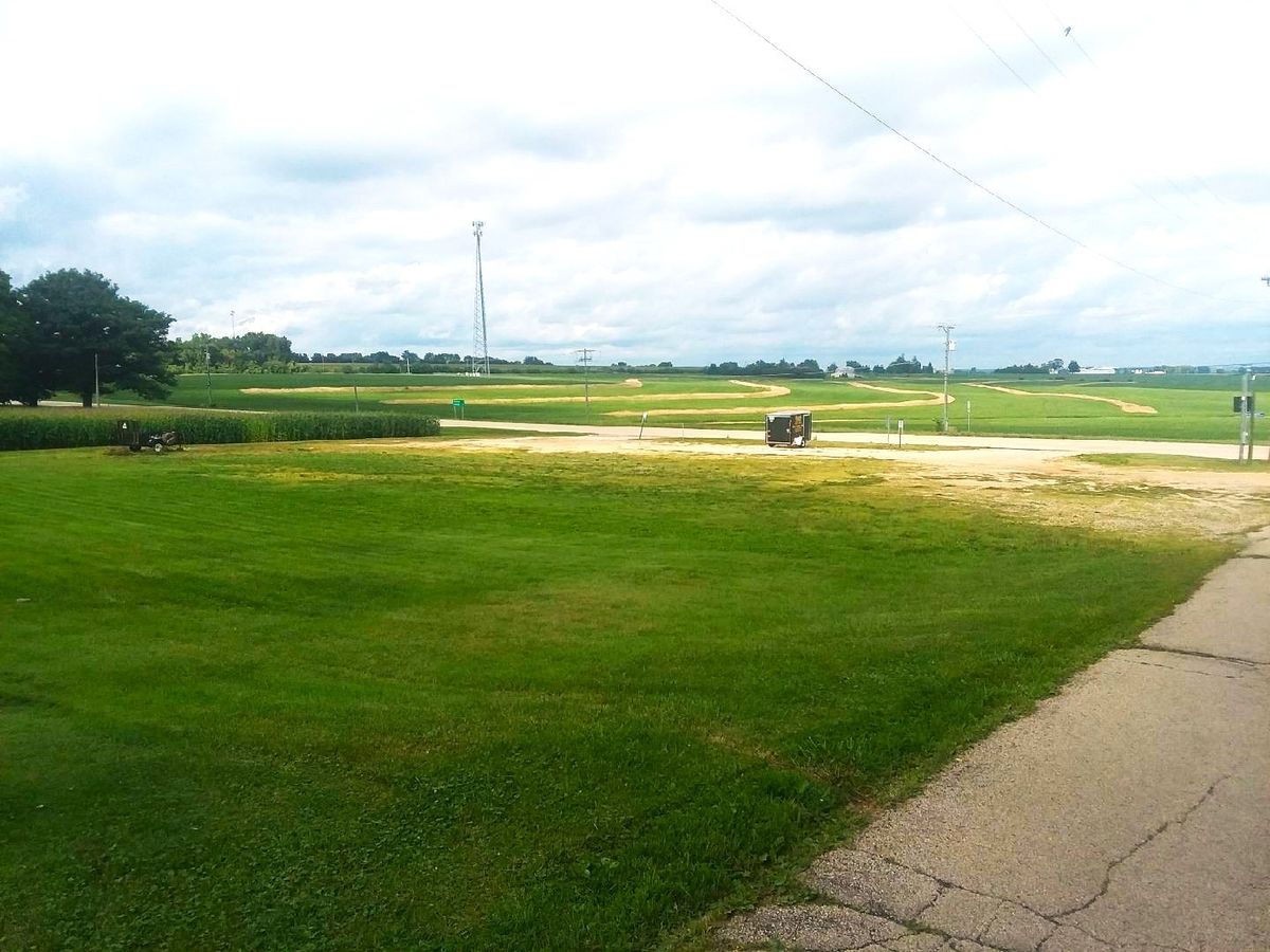 1003 Cartwright Avenue, Ashton, IL 61006