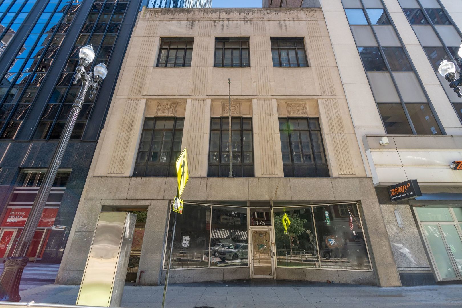 175 W Washington Street — Chicago, IL 60602