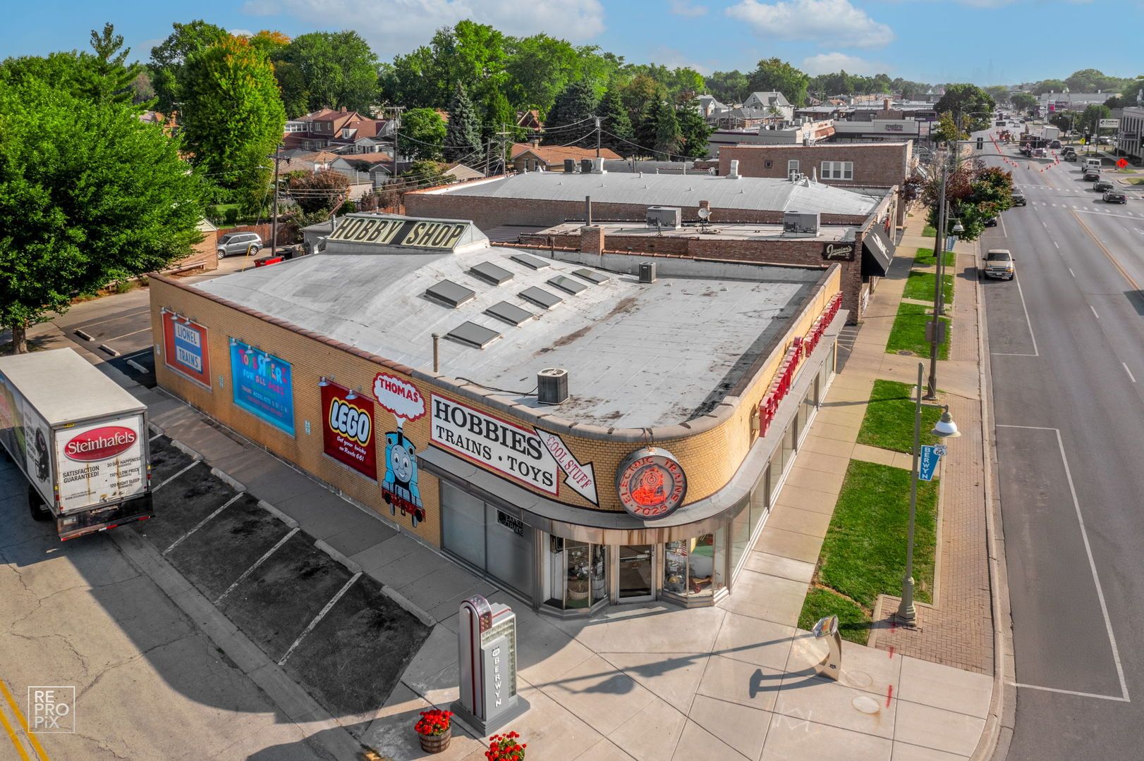 7025 Ogden Avenue — Berwyn, IL 60402