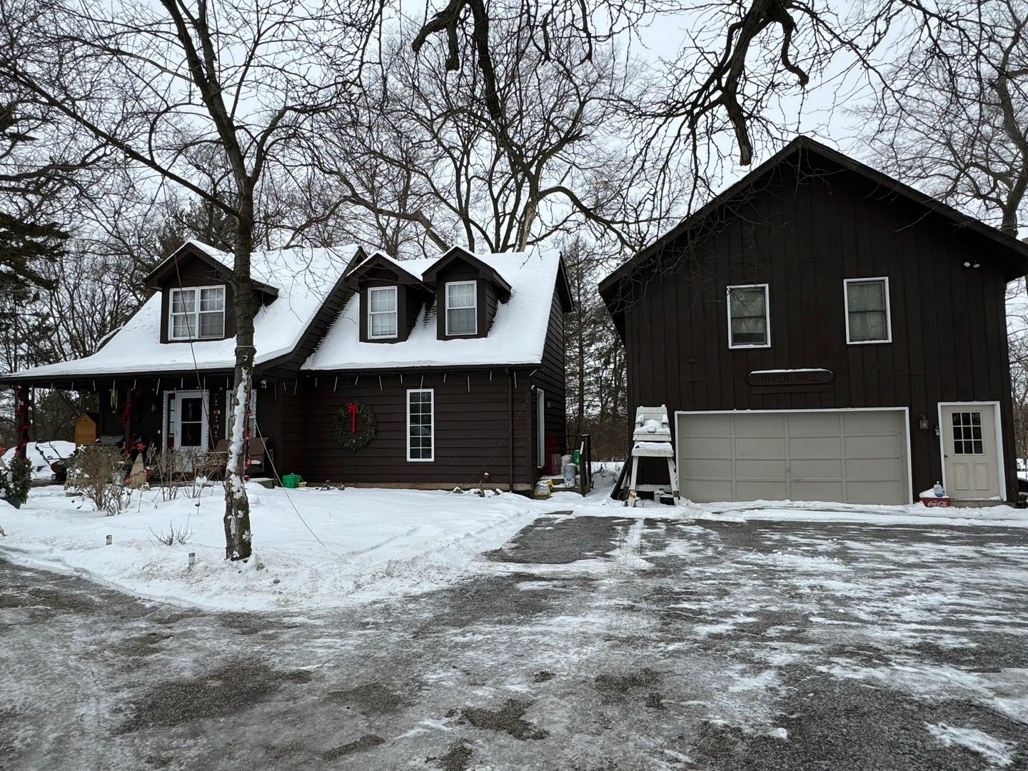 5S022 Raymond Drive — Naperville, IL 60540