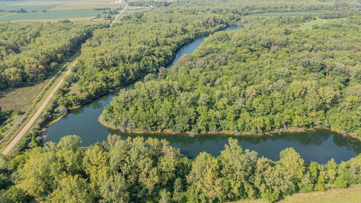 0 3000 Street, Mineral, IL 61344