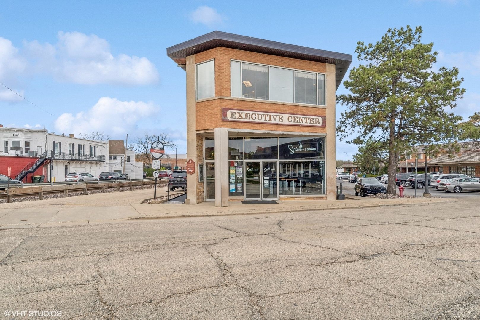 102 N Cook Street — Barrington, IL 60010