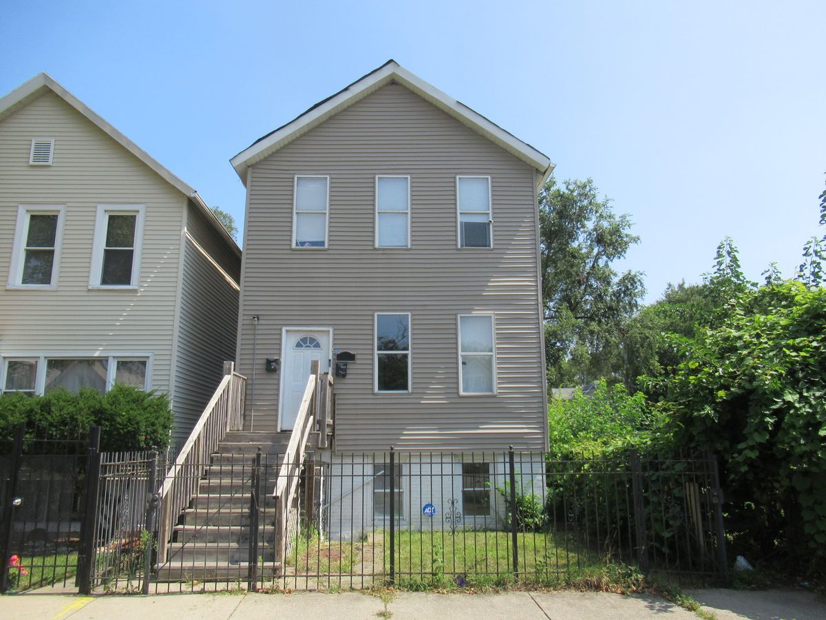 7533 Dorchester Avenue, Chicago, IL 60619