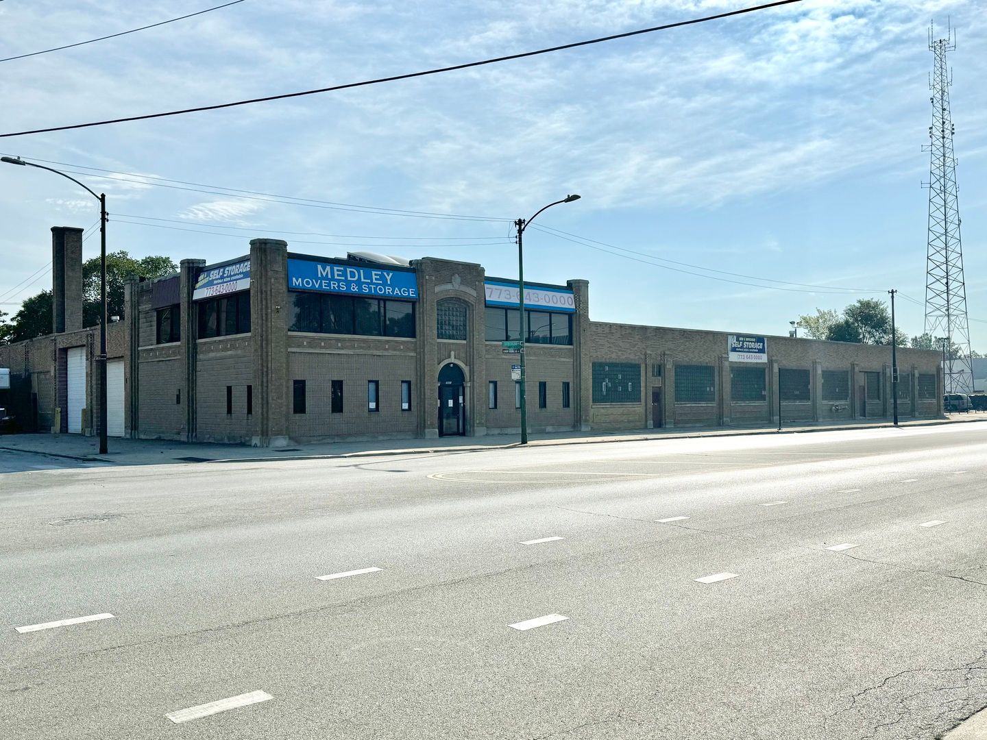 7001 S South Chicago Avenue — Chicago, IL 60637