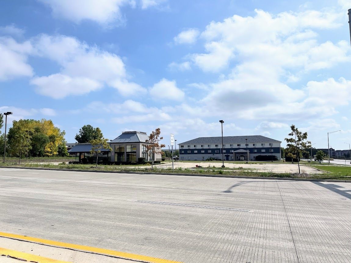 1290 W Normantown Road — Romeoville, IL 60446