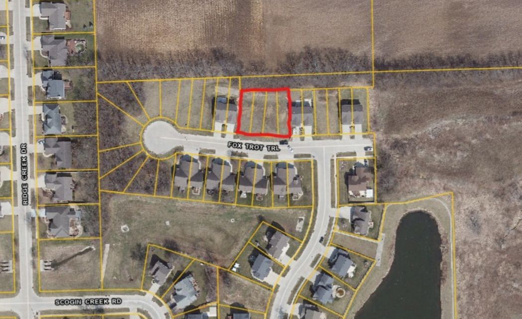 2709 and 2711 Fox Trot Trail — Bloomington, IL 61705