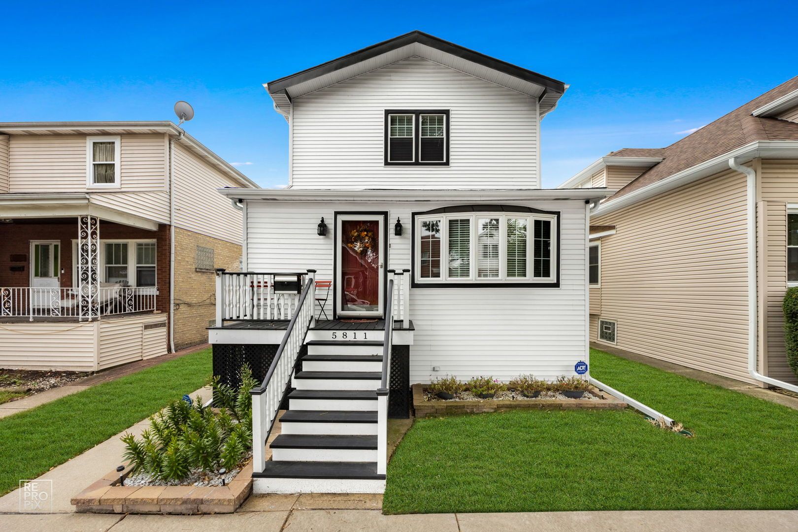 5811 W Patterson Avenue — Chicago, IL 60634