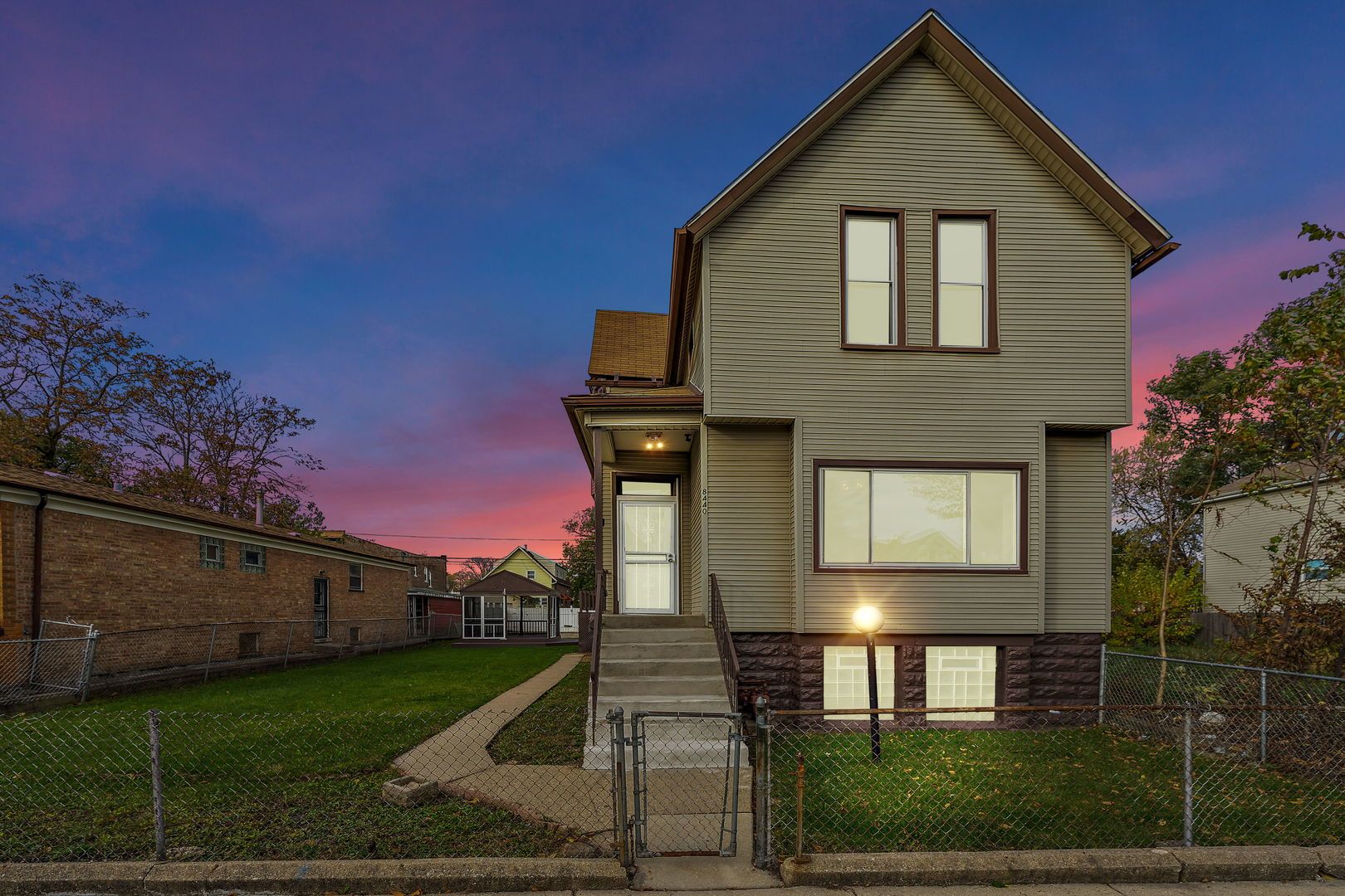 8440 S Peoria Street — Chicago, IL 60620